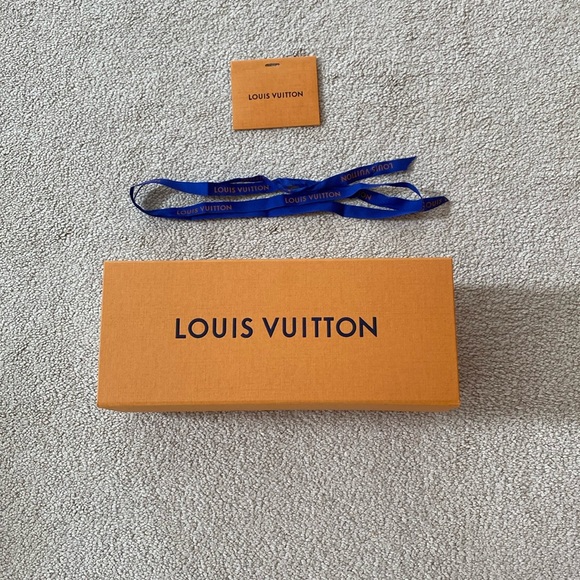 Louis Vuitton Gift Box / Gift Tag - Picture 1 of 10